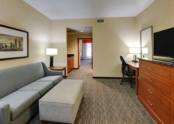 Drury Inn & Suites Charlotte Arrowood